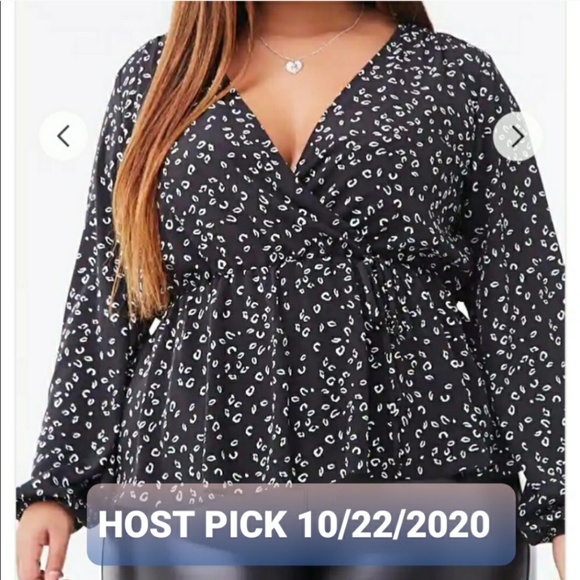 Forever 21 Tops - Forever 21 blouse 🖤